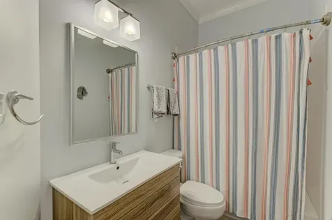 4224 South King Drive Chicago IL 60653