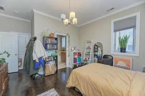 4224 South King Drive Chicago IL 60653