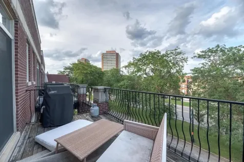 4224 South King Drive Chicago IL 60653