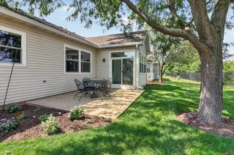 1490 West Ludington Circle Romeoville IL 60446