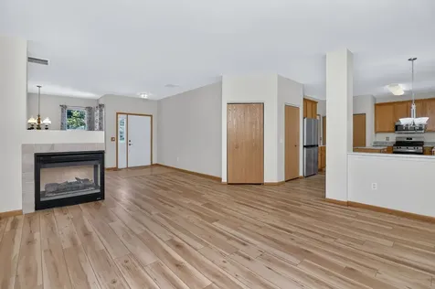1490 West Ludington Circle Romeoville IL 60446