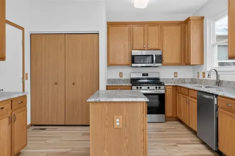 1490 West Ludington Circle Romeoville IL 60446