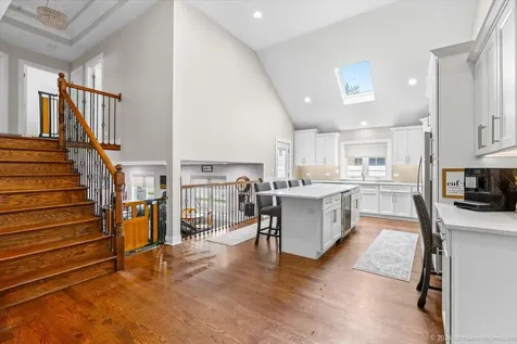 10132 South Keeler Avenue Oak Lawn IL 60453