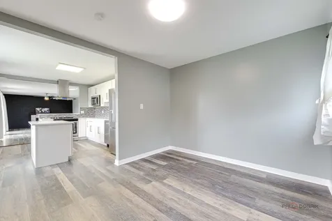 5 Wildwood Road Elk Grove Village IL 60007