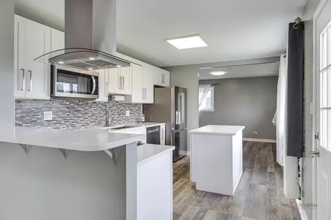 5 Wildwood Road Elk Grove Village IL 60007