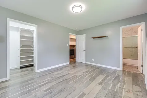 5 Wildwood Road Elk Grove Village IL 60007
