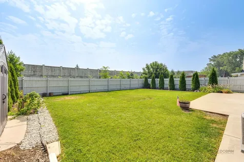 5 Wildwood Road Elk Grove Village IL 60007
