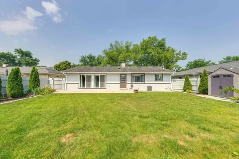 5 Wildwood Road Elk Grove Village IL 60007