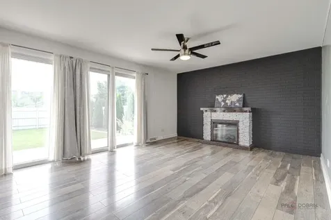 5 Wildwood Road Elk Grove Village IL 60007