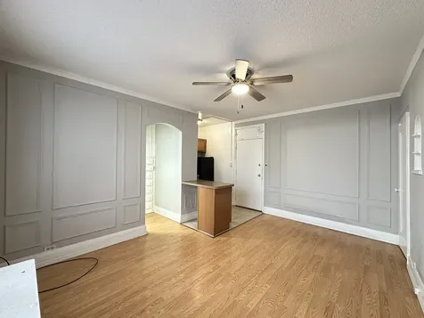 434 West Wellington Avenue Chicago IL 60657