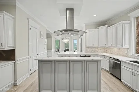 7381 South Madison Street Burr Ridge IL 60527
