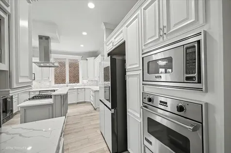 7381 South Madison Street Burr Ridge IL 60527