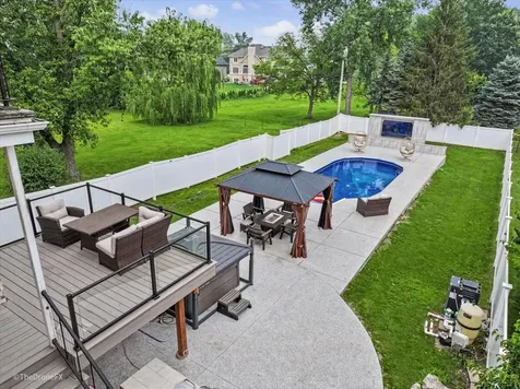 7381 South Madison Street Burr Ridge IL 60527
