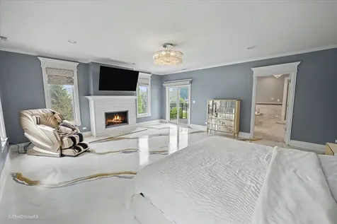 7381 South Madison Street Burr Ridge IL 60527
