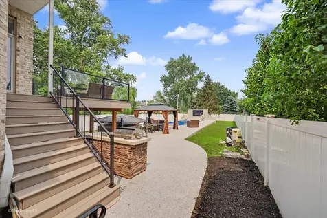 7381 South Madison Street Burr Ridge IL 60527