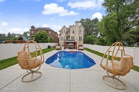 7381 South Madison Street Burr Ridge IL 60527