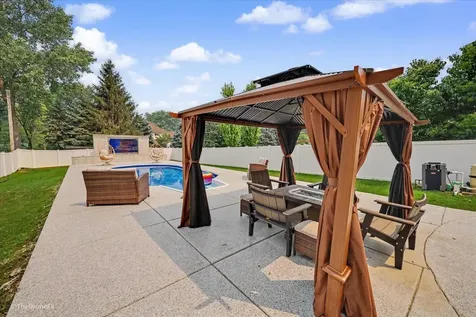 7381 South Madison Street Burr Ridge IL 60527