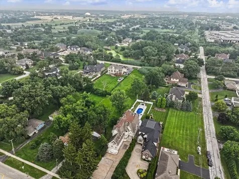 7381 South Madison Street Burr Ridge IL 60527