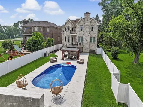 7381 South Madison Street Burr Ridge IL 60527