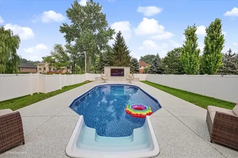 7381 South Madison Street Burr Ridge IL 60527