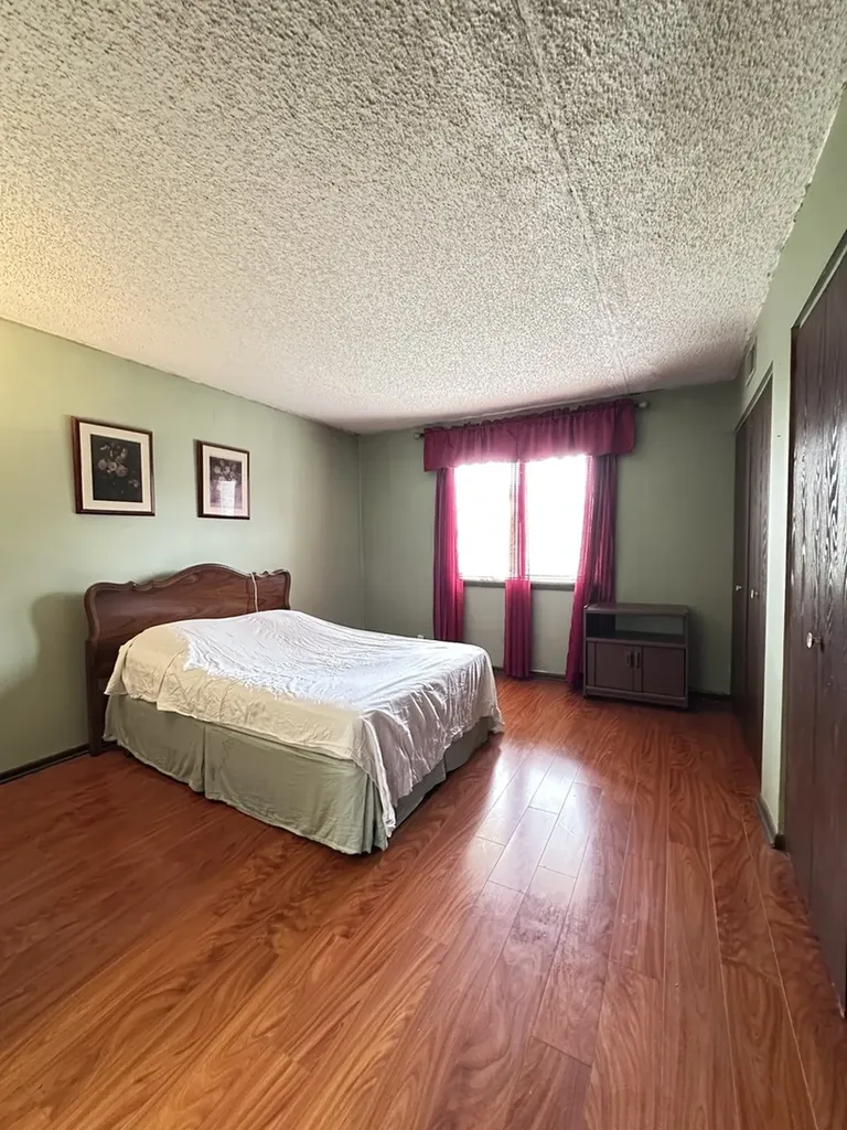 5408 Chateau Drive Rolling Meadows IL 60008
