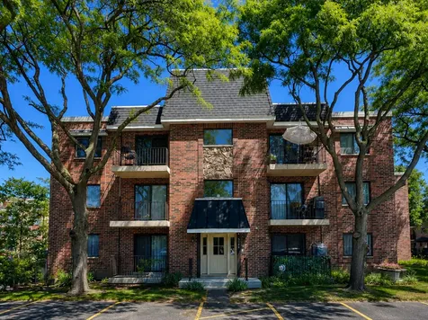 5408 Chateau Drive Rolling Meadows IL 60008