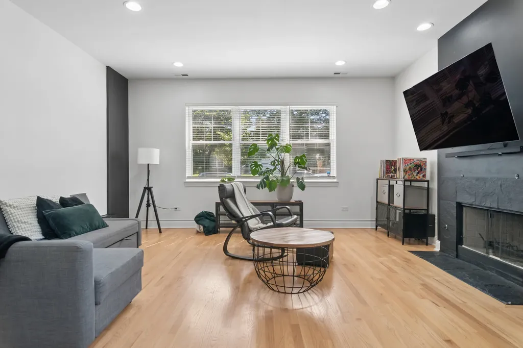 2134 North Natchez Avenue Chicago IL 60707