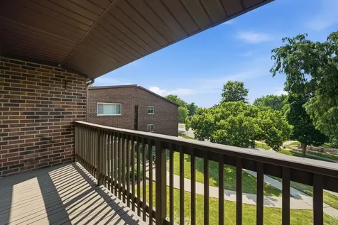 650 Perrie Drive Elk Grove Village IL 60007