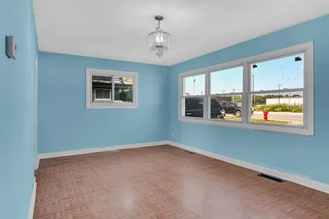 17044 Burnham Avenue Lansing IL 60438