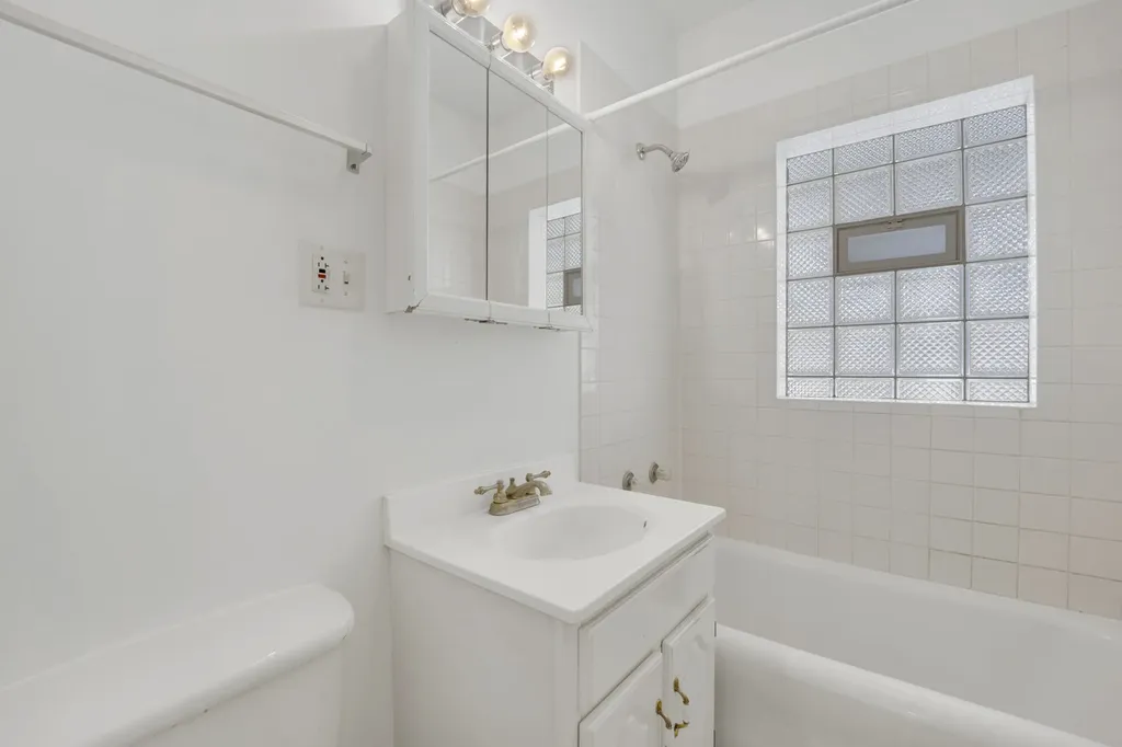 1743 North Moody Avenue Chicago IL 60639