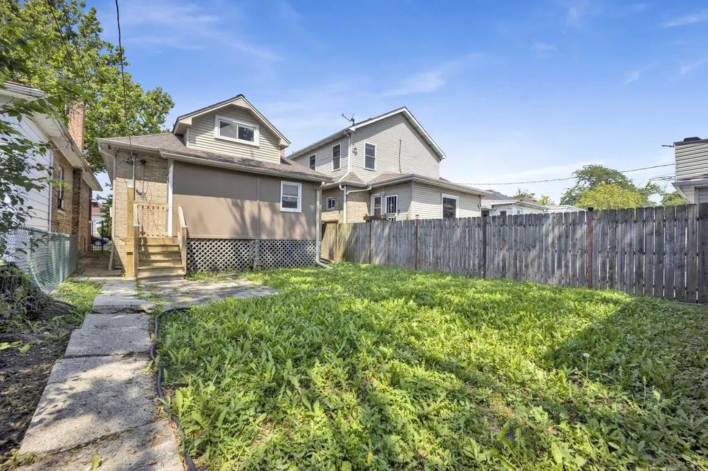1743 North Moody Avenue Chicago IL 60639