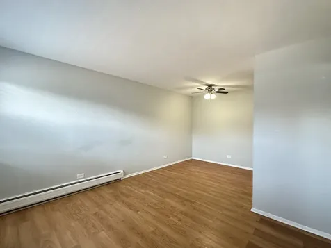 4547 North Dover Street Chicago IL 60640