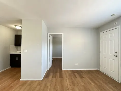 4547 North Dover Street Chicago IL 60640