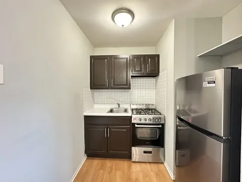4547 North Dover Street Chicago IL 60640