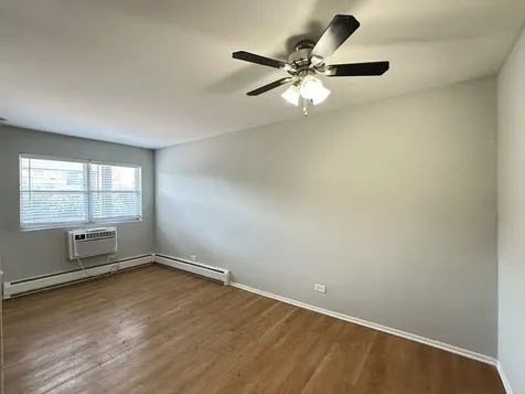 4547 North Dover Street Chicago IL 60640