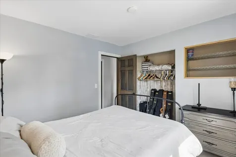 6916 Williams Drive Woodridge IL 60517