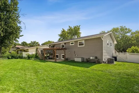 6916 Williams Drive Woodridge IL 60517