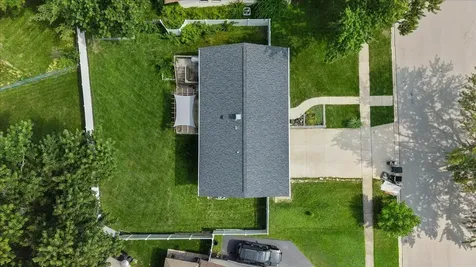 6916 Williams Drive Woodridge IL 60517