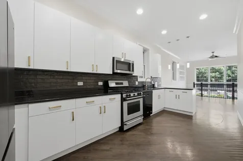 2623 West Belmont Avenue Chicago IL 60618