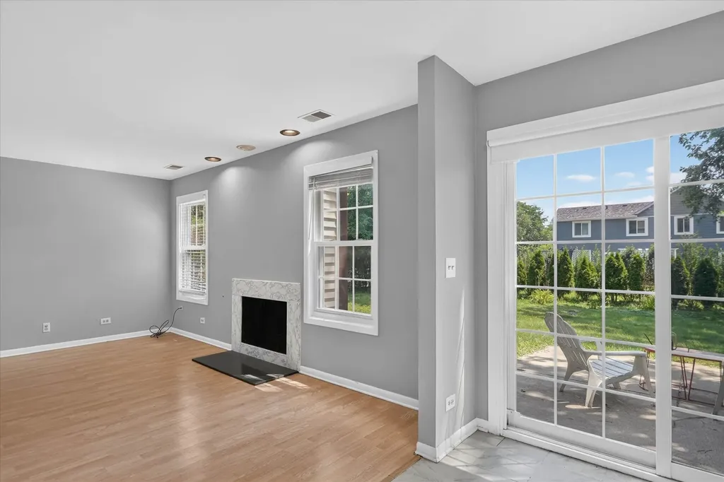 901 Ashford Lane Westmont IL 60559