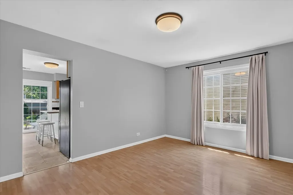 901 Ashford Lane Westmont IL 60559