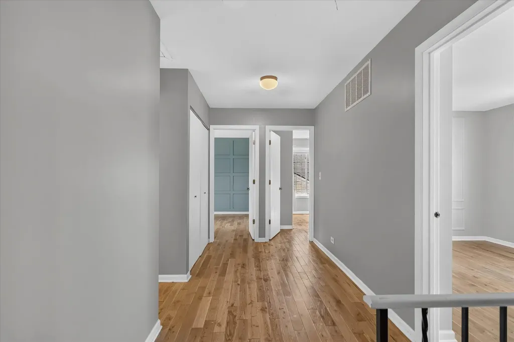901 Ashford Lane Westmont IL 60559
