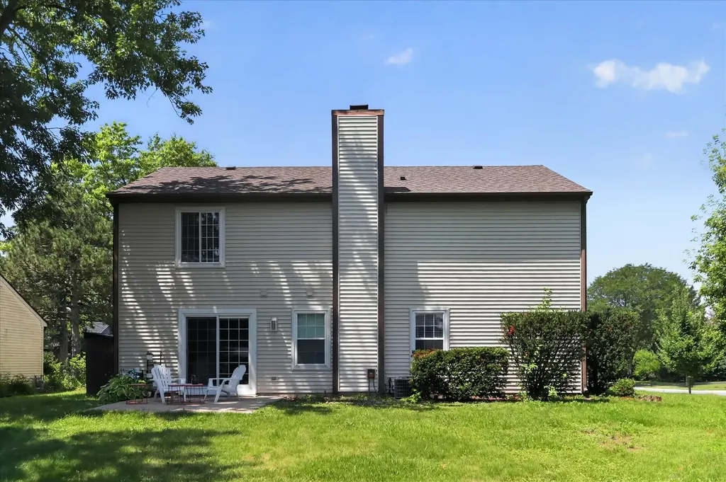 901 Ashford Lane Westmont IL 60559