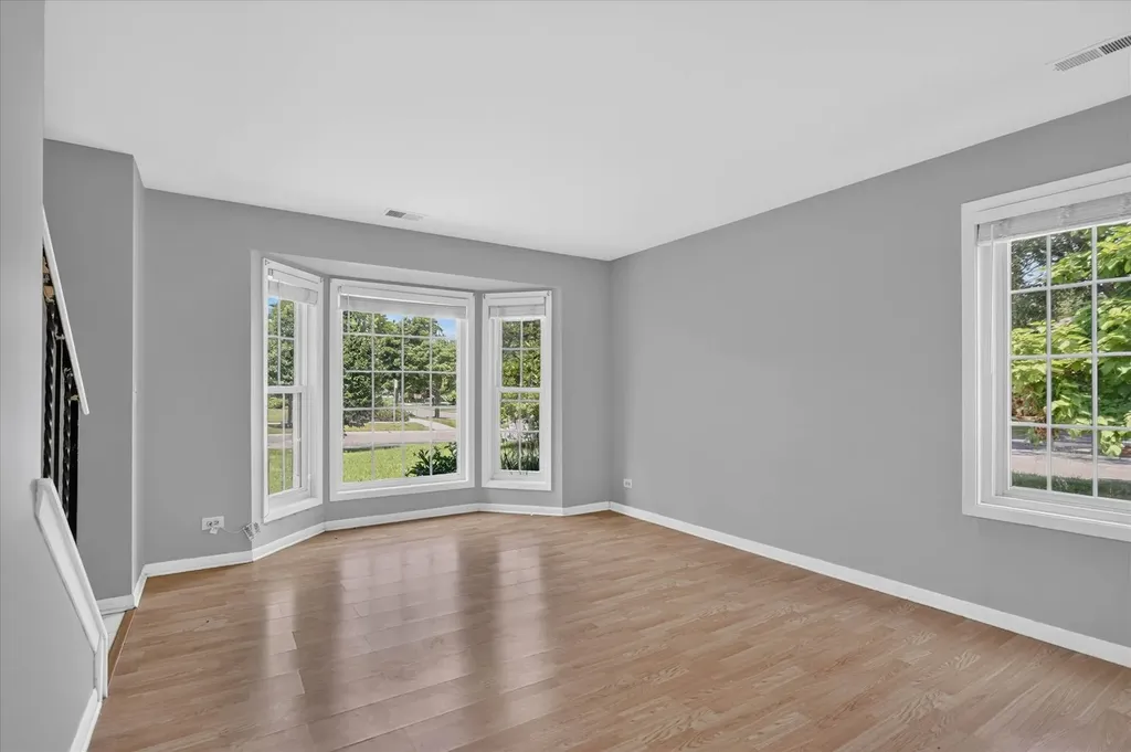 901 Ashford Lane Westmont IL 60559