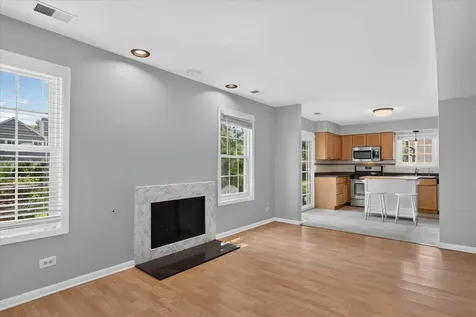 901 Ashford Lane Westmont IL 60559