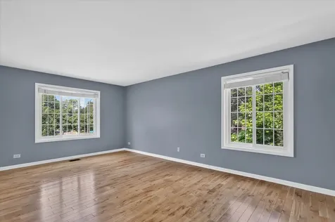 901 Ashford Lane Westmont IL 60559