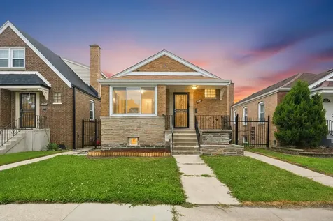8004 South Richmond Street Chicago IL 60652