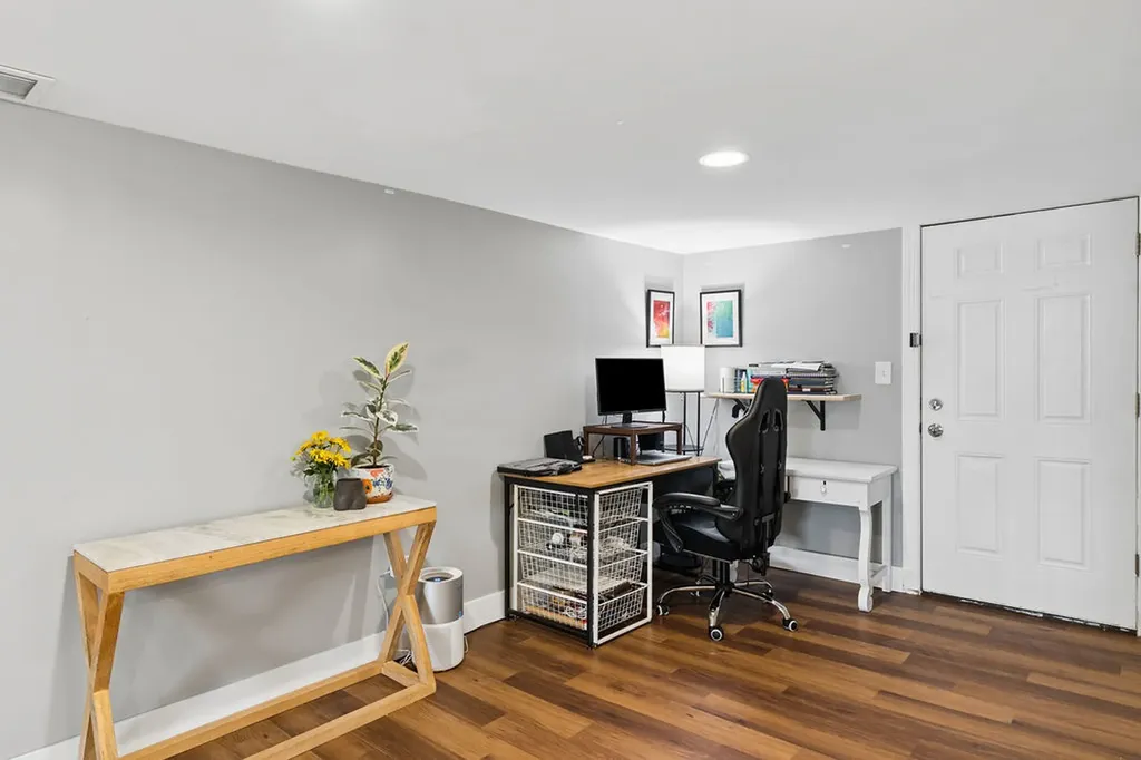 4410 North Sacramento Avenue Chicago IL 60625