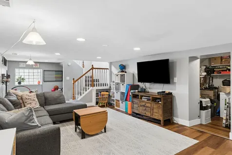 4410 North Sacramento Avenue Chicago IL 60625