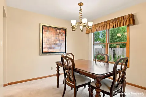 5009 Sandburg Drive Mchenry IL 60050
